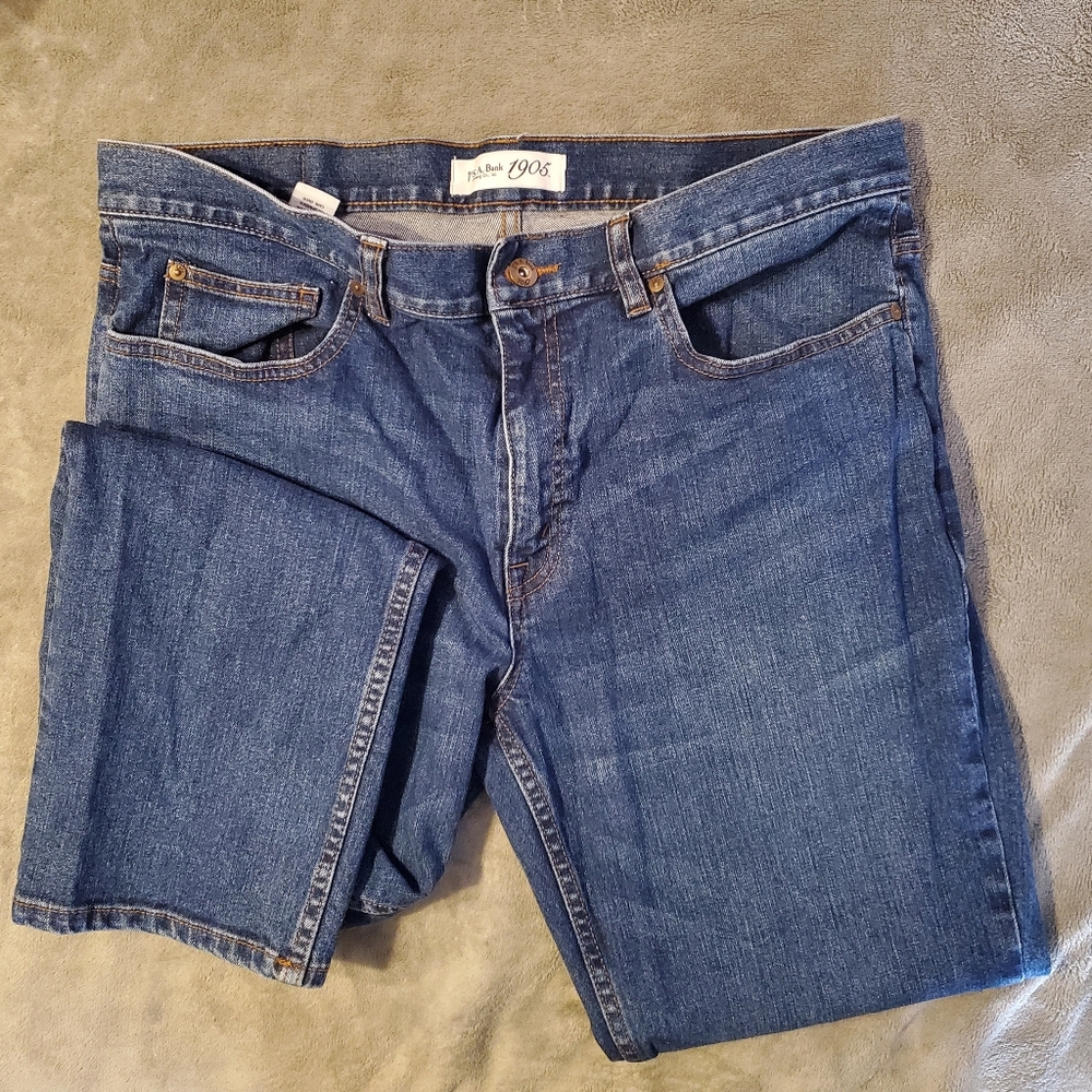 Jos A Bank Jeans